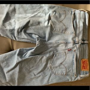 Levi’s jeans womens